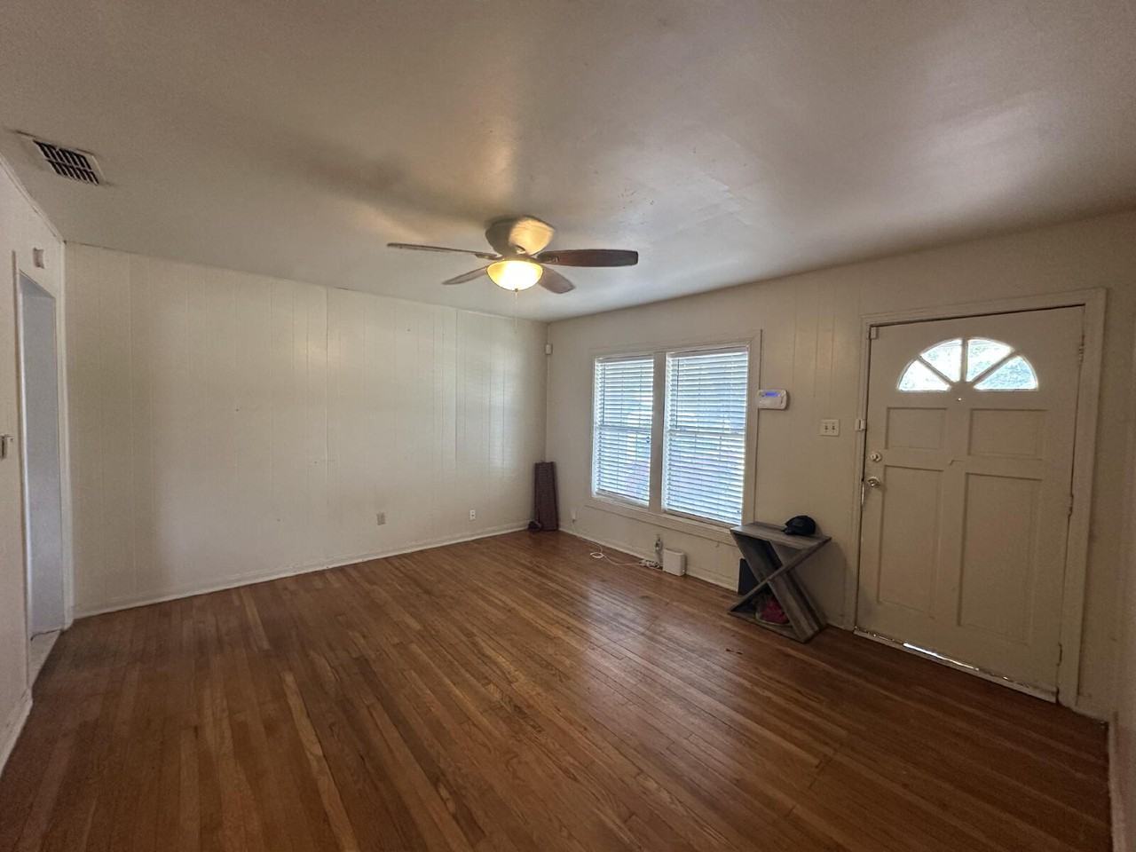 3305 30th St - Photo 7 of 26