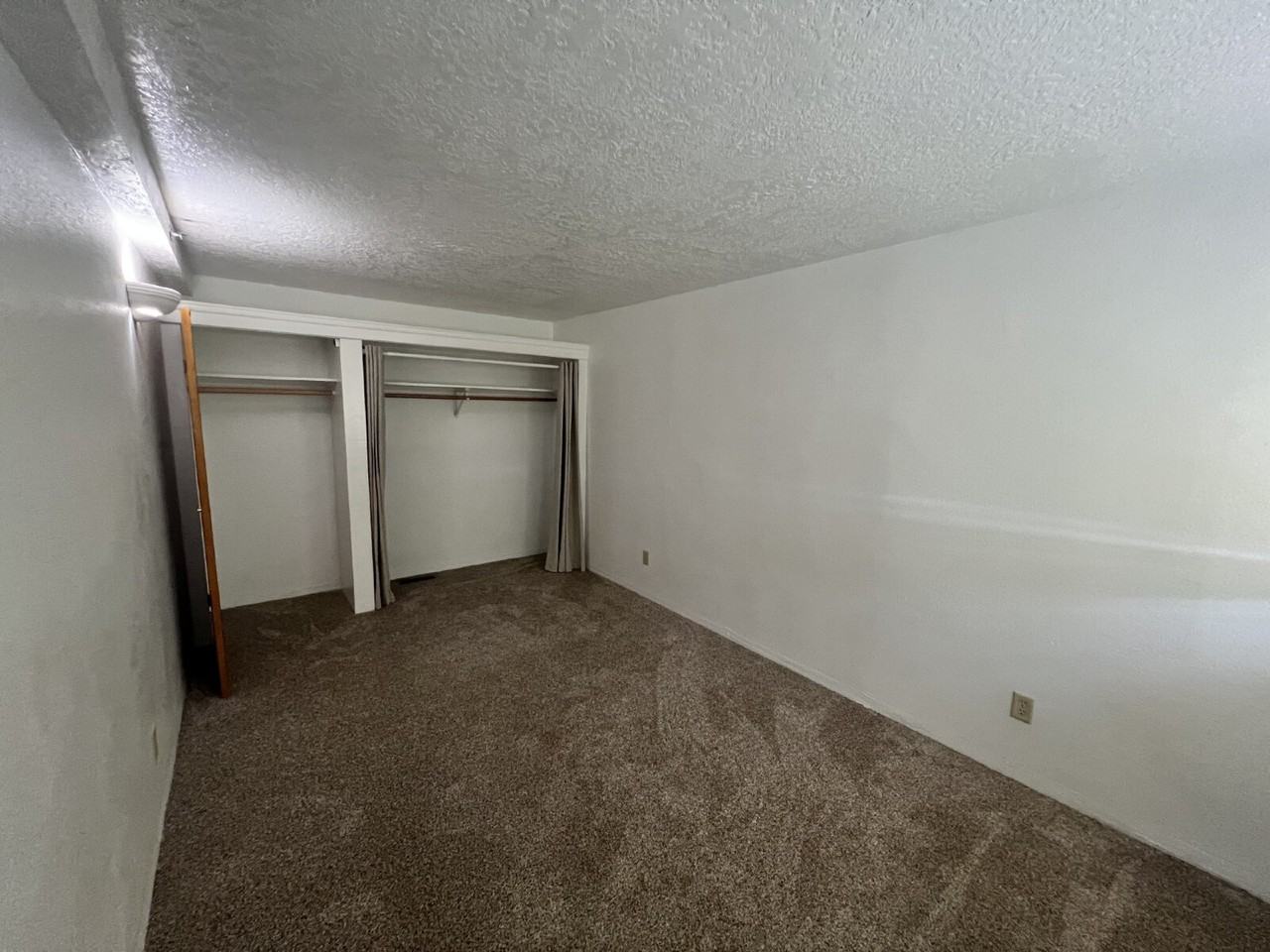 2005 Augusta St - Photo 4 of 13