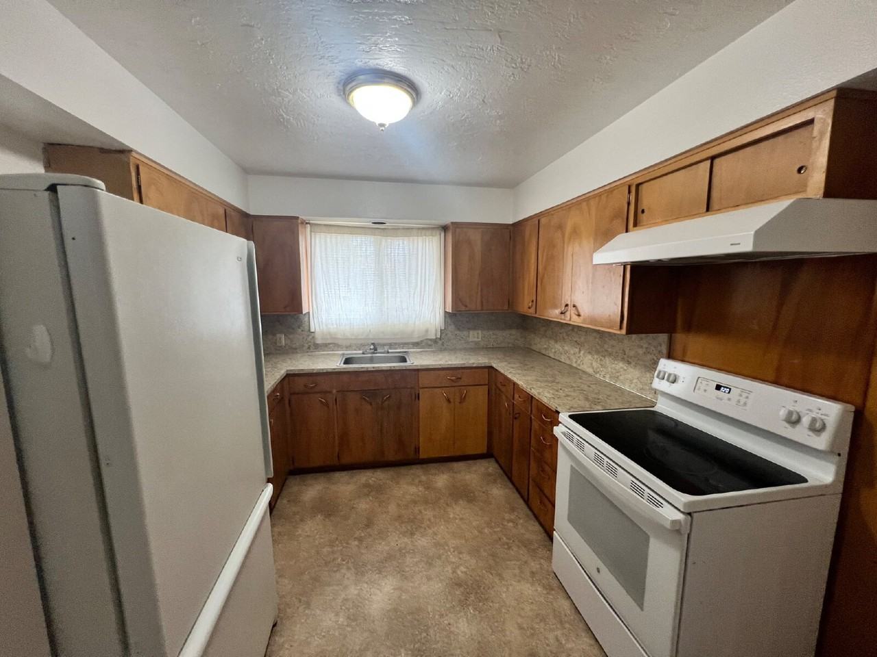 2005 Augusta St - Photo 5 of 13