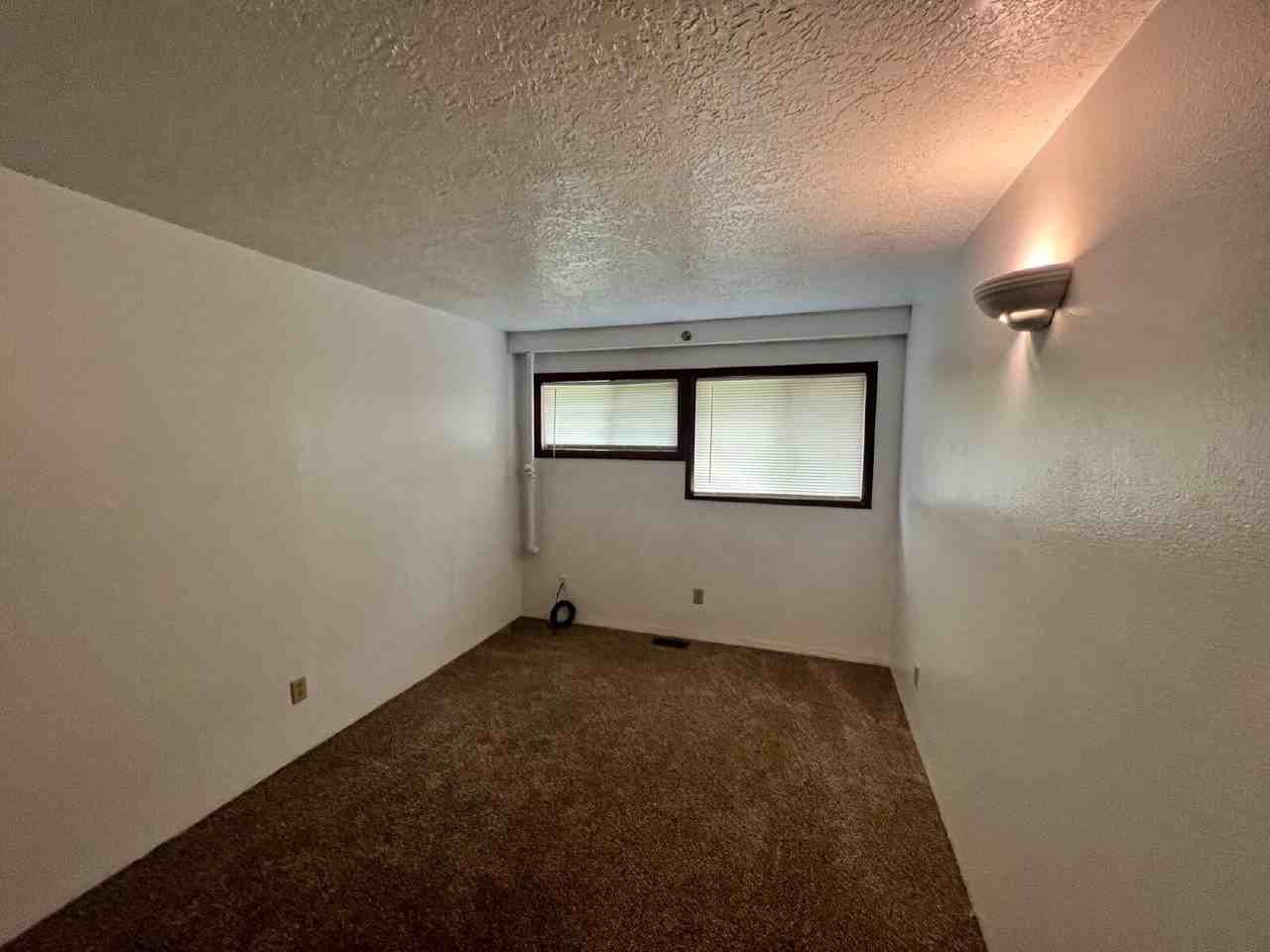 2005 Augusta St - Photo 6 of 13