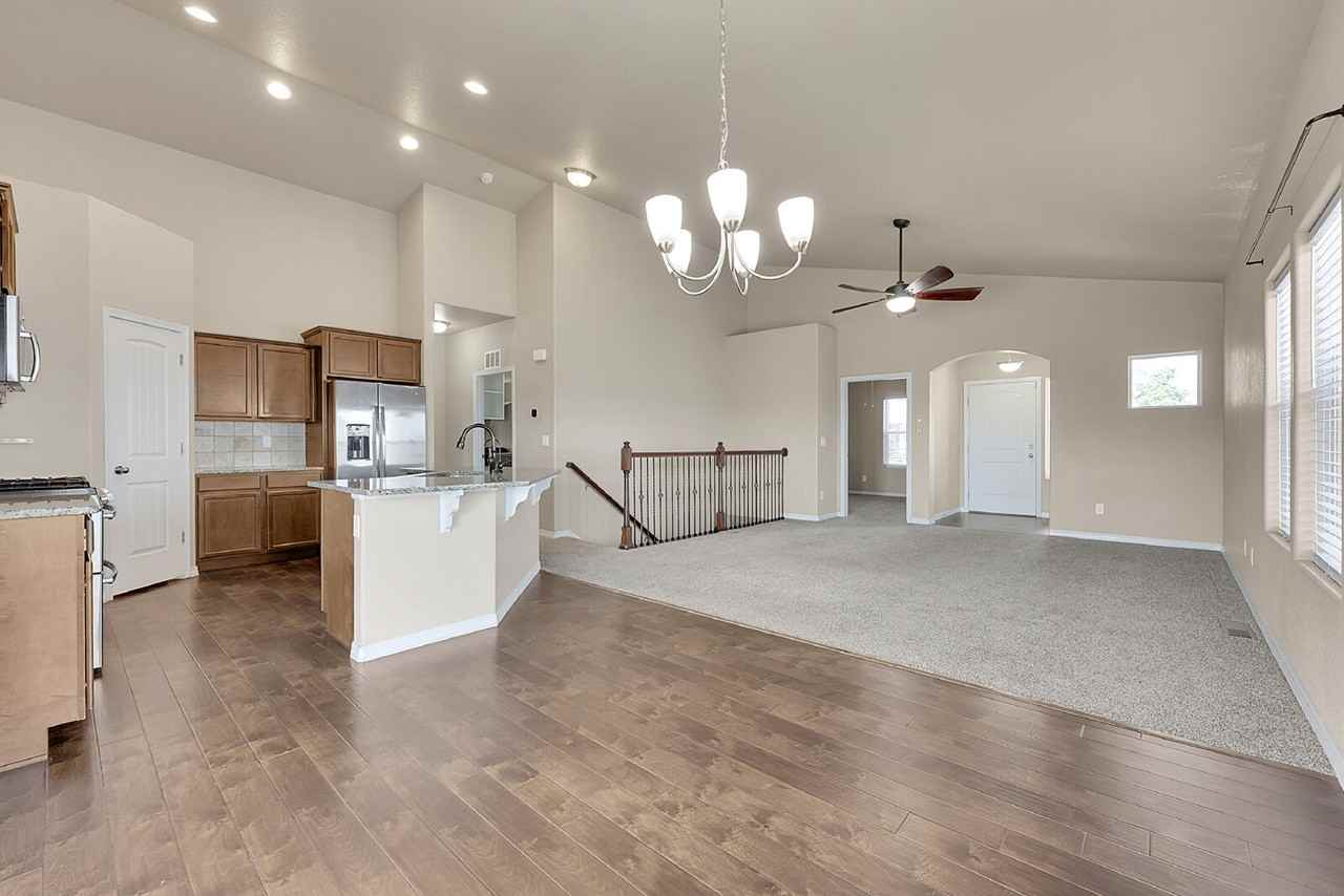 8173 Misty Moon Dr - Photo 5 of 50