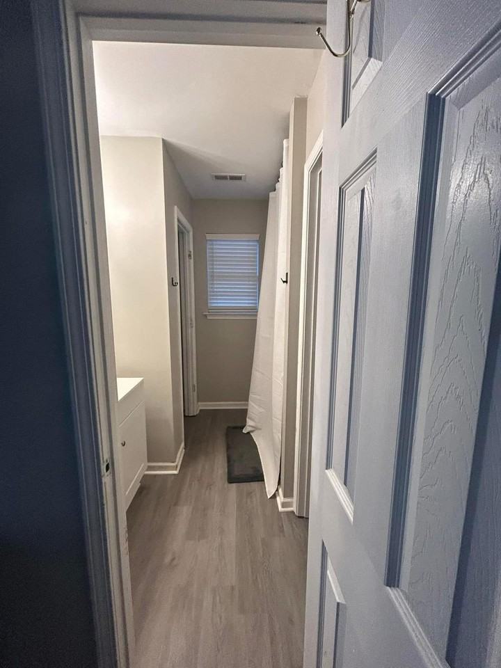 1026 Brianna Way - Photo 2 of 11