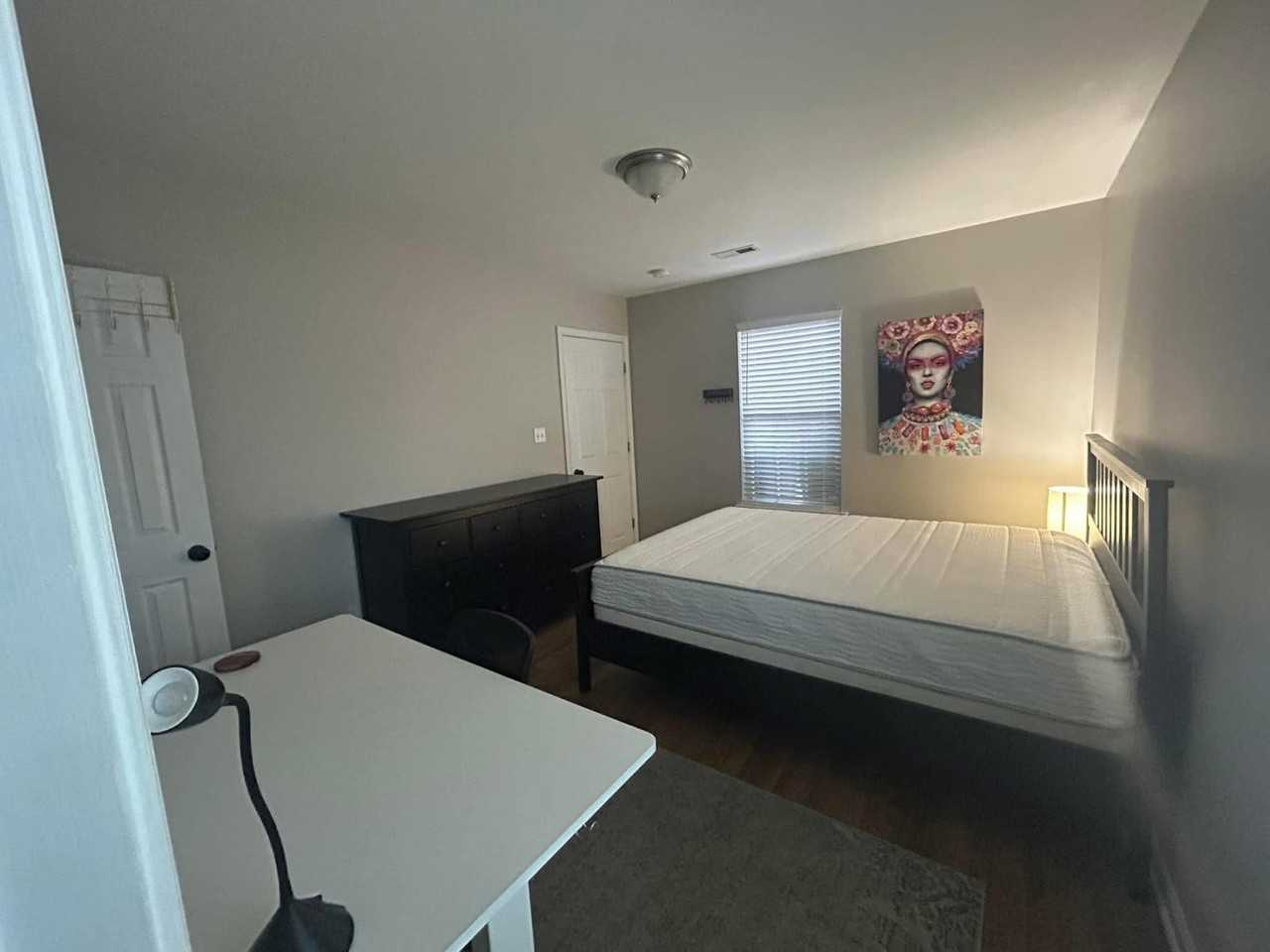 1026 Brianna Way - Photo 4 of 11