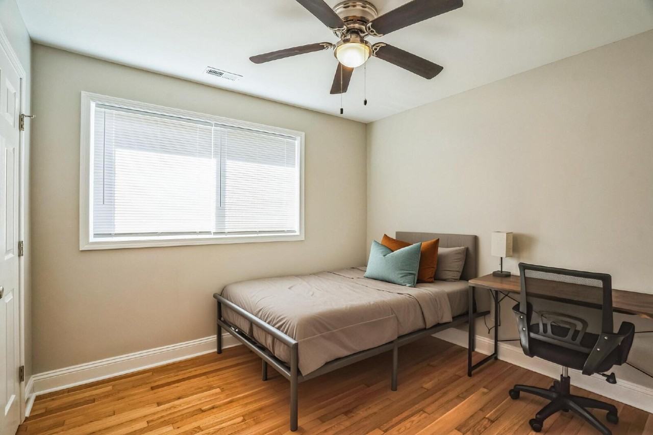 1108 Beverly Dr - Photo 2 of 17