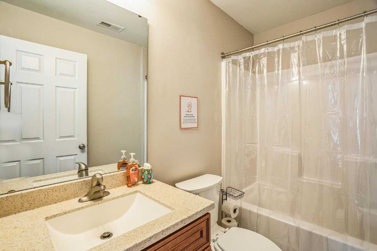 1108 Beverly Dr - Photo 6 of 17