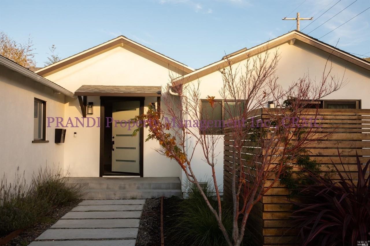 50 Granada Dr - Photo 2 of 16