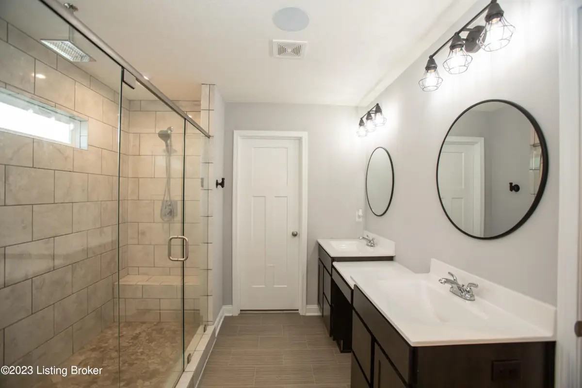 454 Copper Creek Drive - Photo 2 of 9