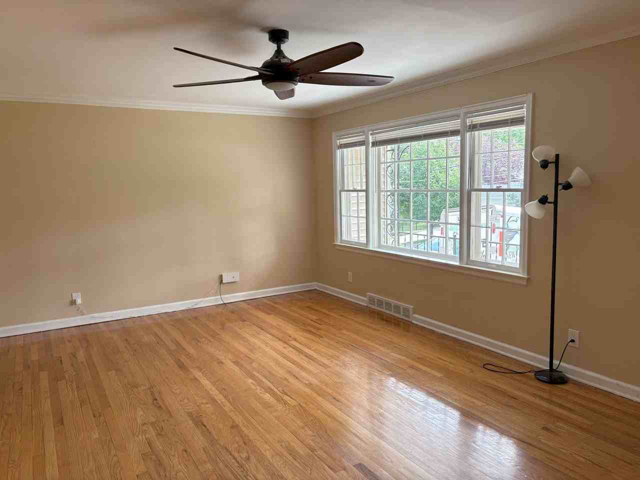 1314 S 48th St - Photo 5 of 16