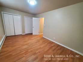 9243 S Stony Island Ave - Photo 1 of 1