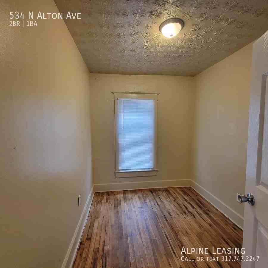 534 N Alton Ave - Photo 2 of 7