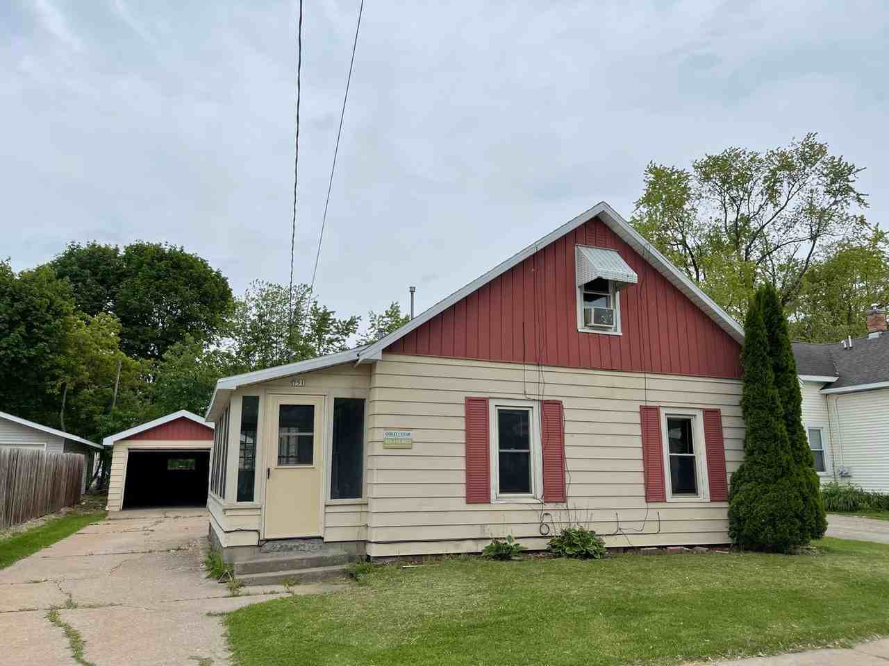 751 Vine Ave
