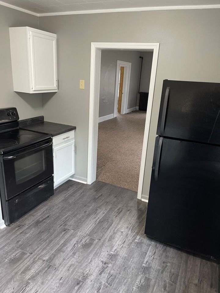 751 Vine Ave - Photo 7 of 14