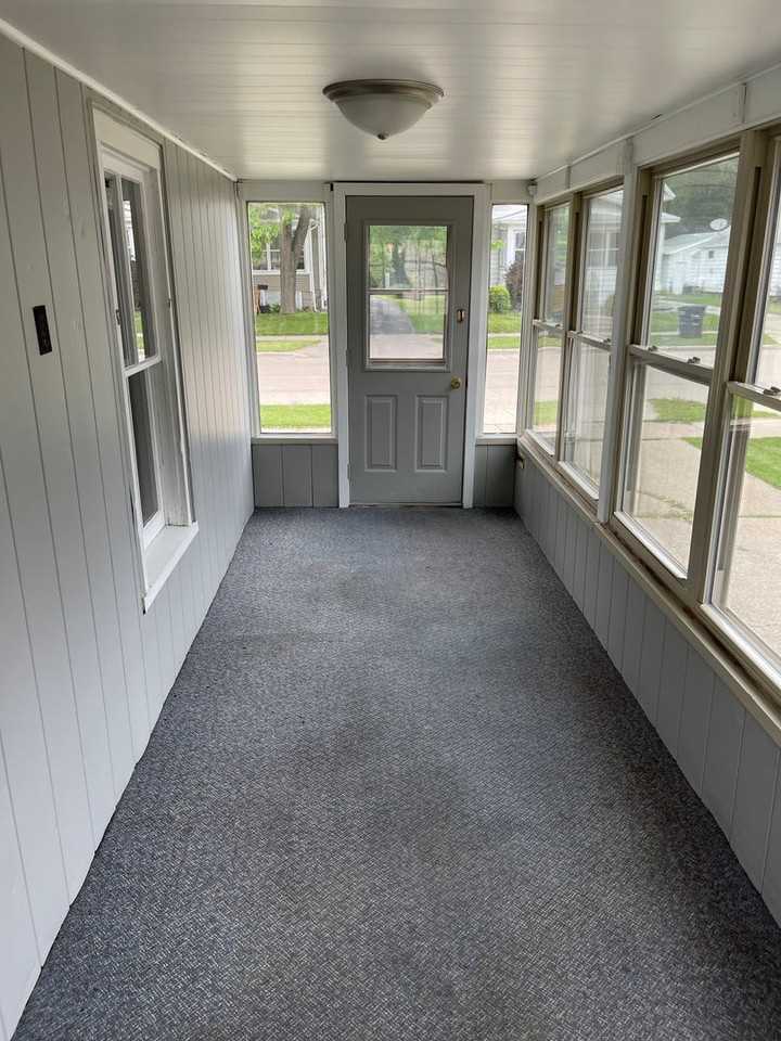 751 Vine Ave - Photo 2 of 14