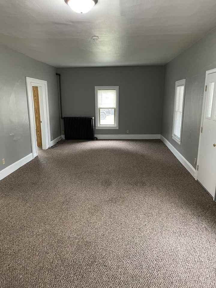 751 Vine Ave - Photo 3 of 19