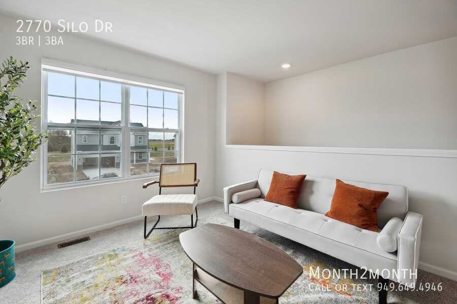 2770 Silo Dr - Photo 4 of 29