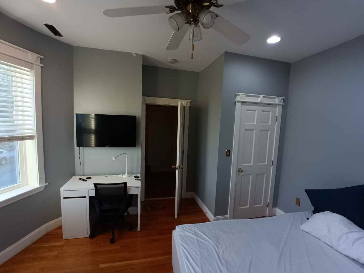 102 Moreland St #3 - Photo 3 of 3