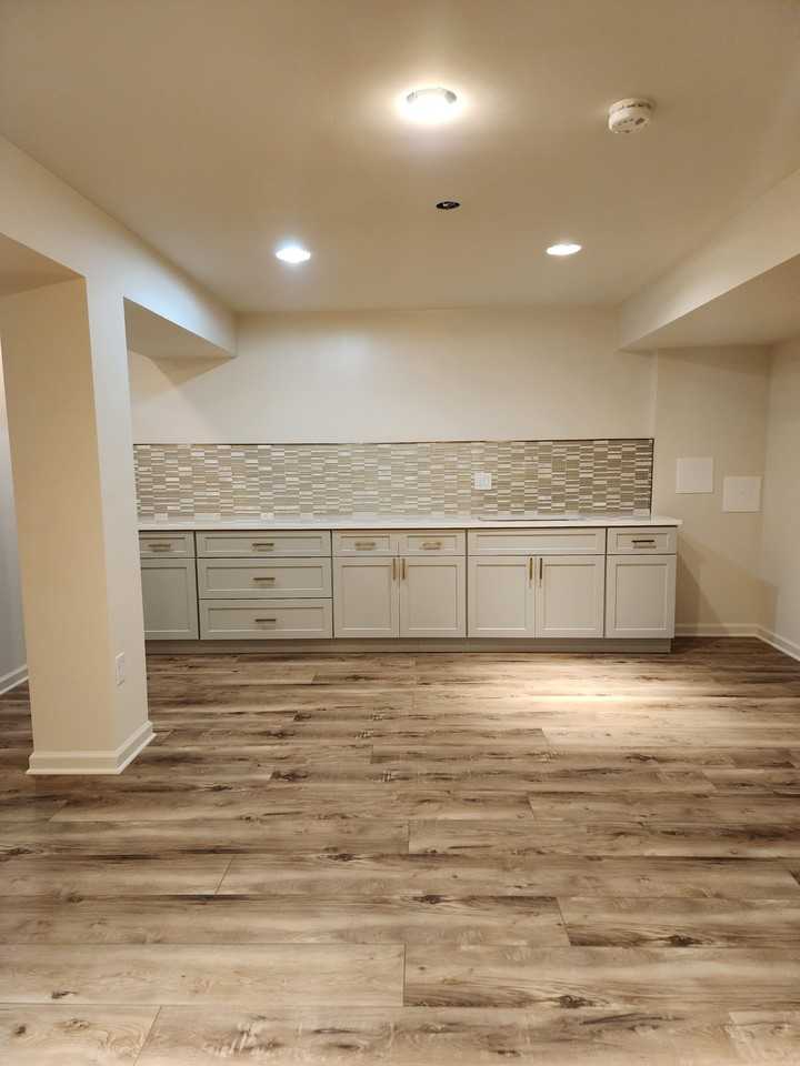 11115 Southcoate Village Dr #NA - Photo 2 of 5