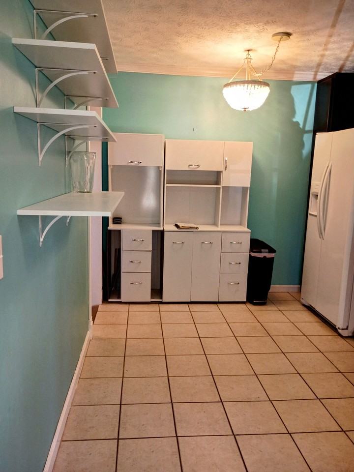 1279 Alpha Dr #NA - Photo 3 of 20