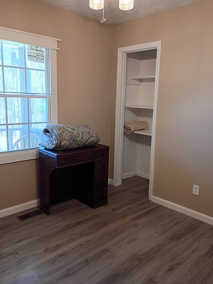 1279 Alpha Dr #NA - Photo 5 of 20