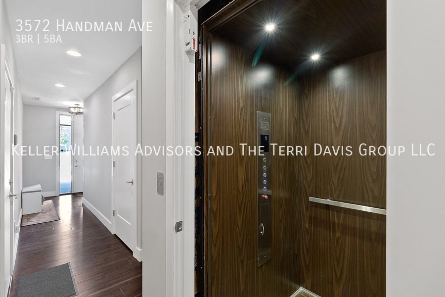 3572 Handman Ave - Photo 6 of 41