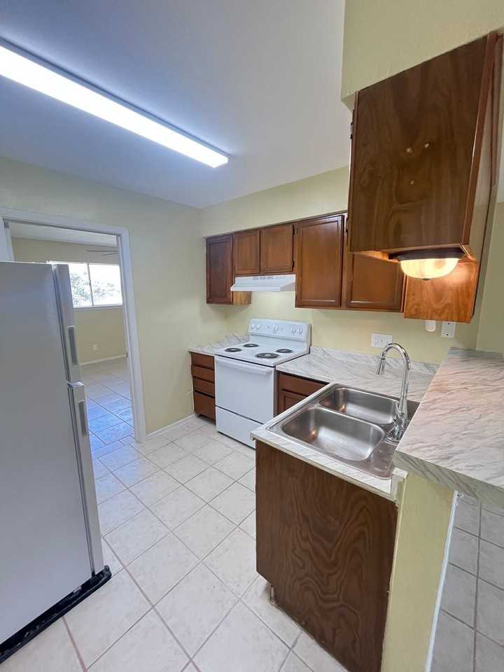 Town Terrace Apartments - Photo 2 of 15