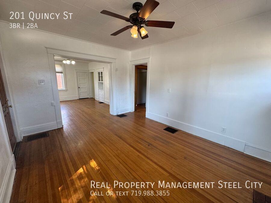 201 Quincy St - Photo 2 of 17