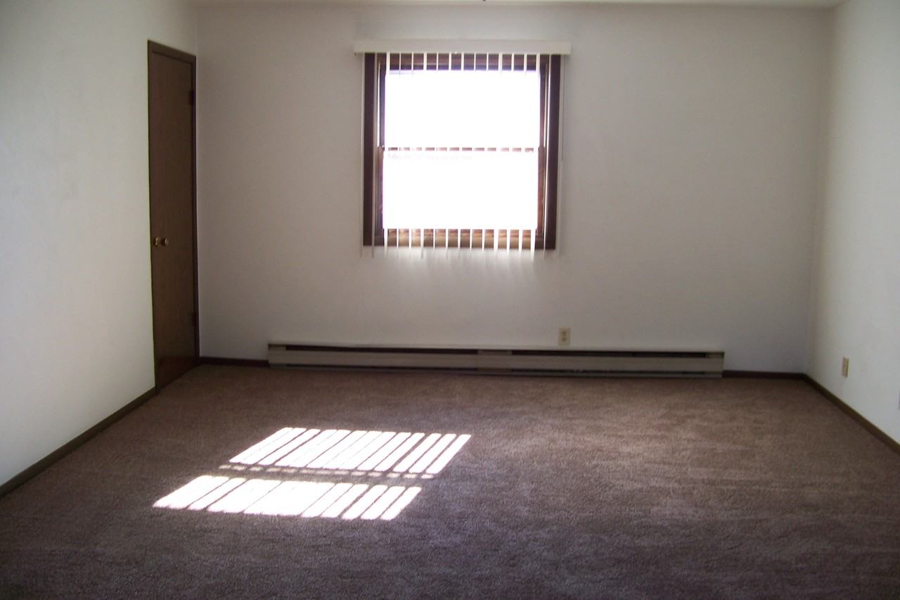 2201 Stoneybrook Rd #A - Photo 4 of 14