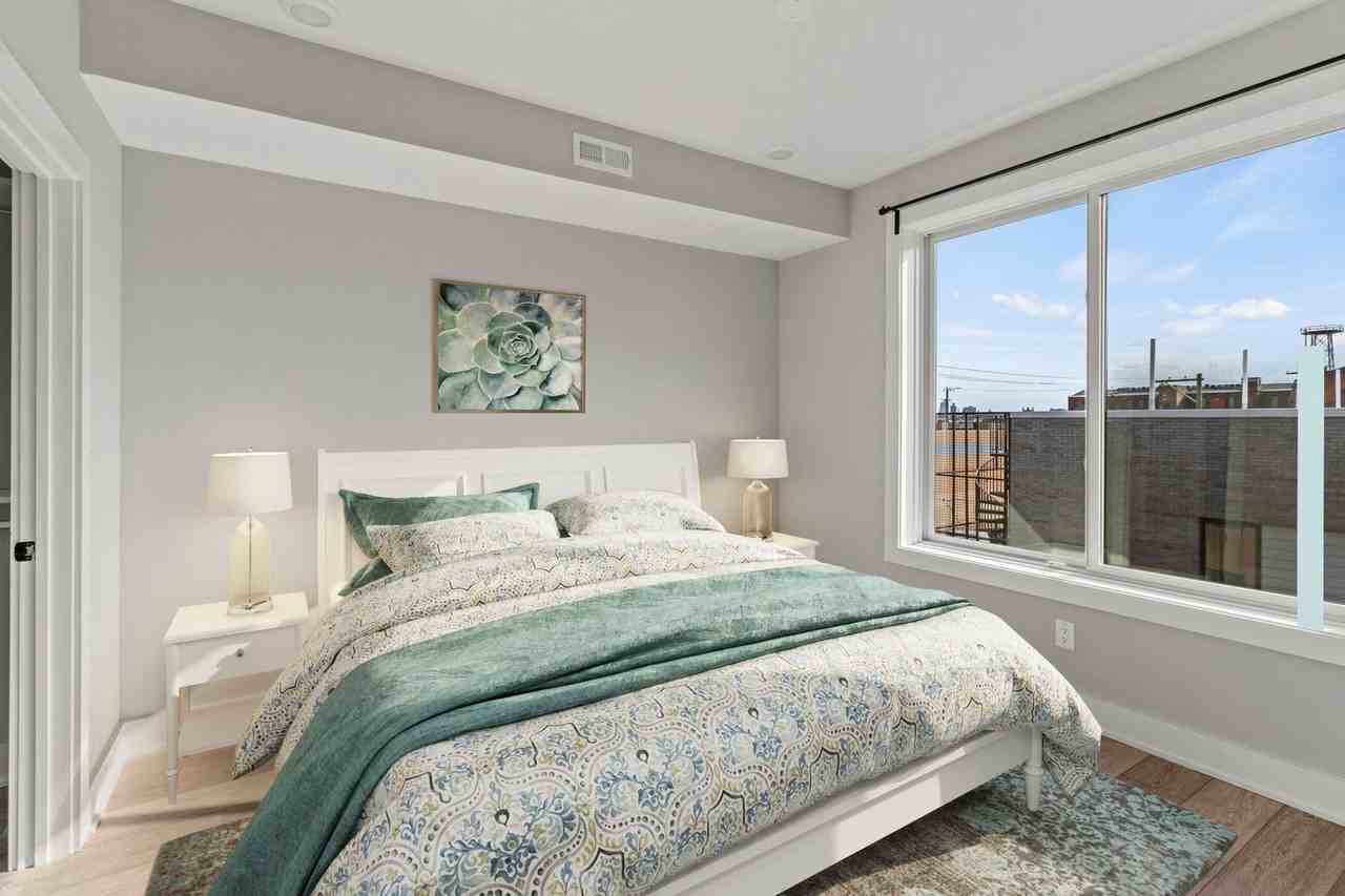 Brand New Construction Boutique Apartments - Photo 5 of 23