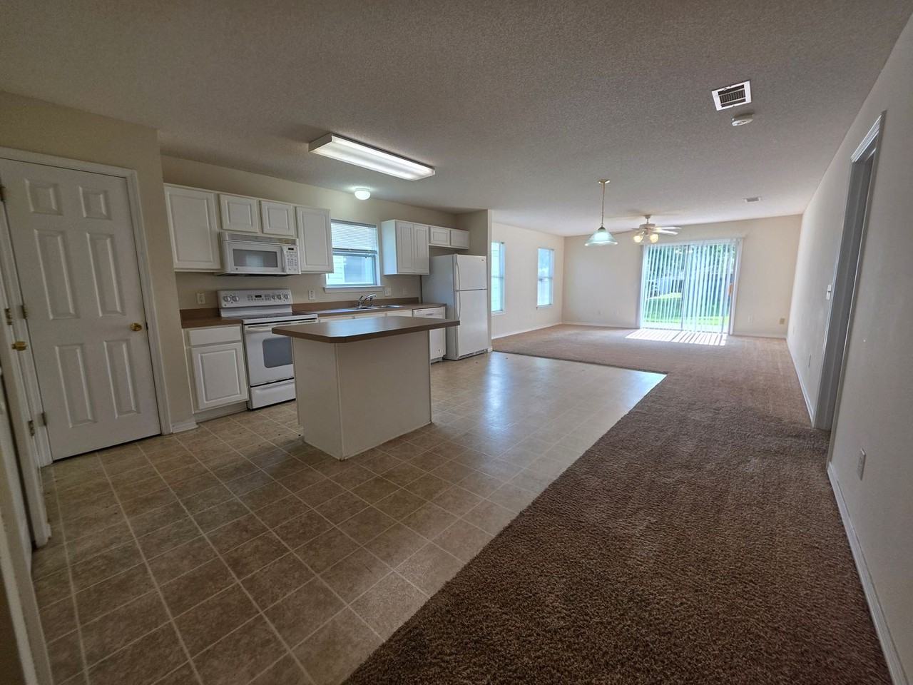 10552 Wilderness Ln - Photo 3 of 25