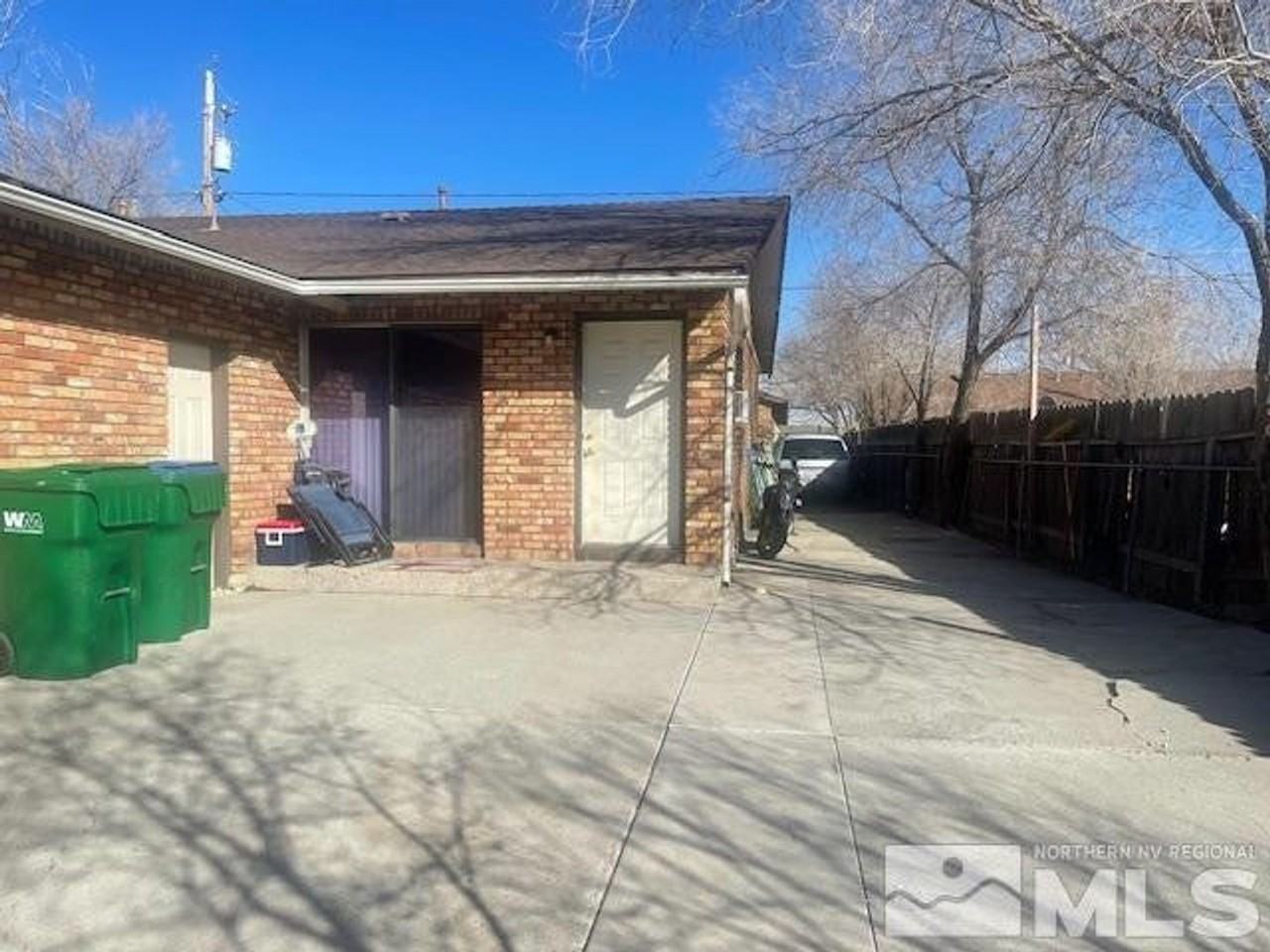 1180 Arnold Dr - Photo 2 of 11