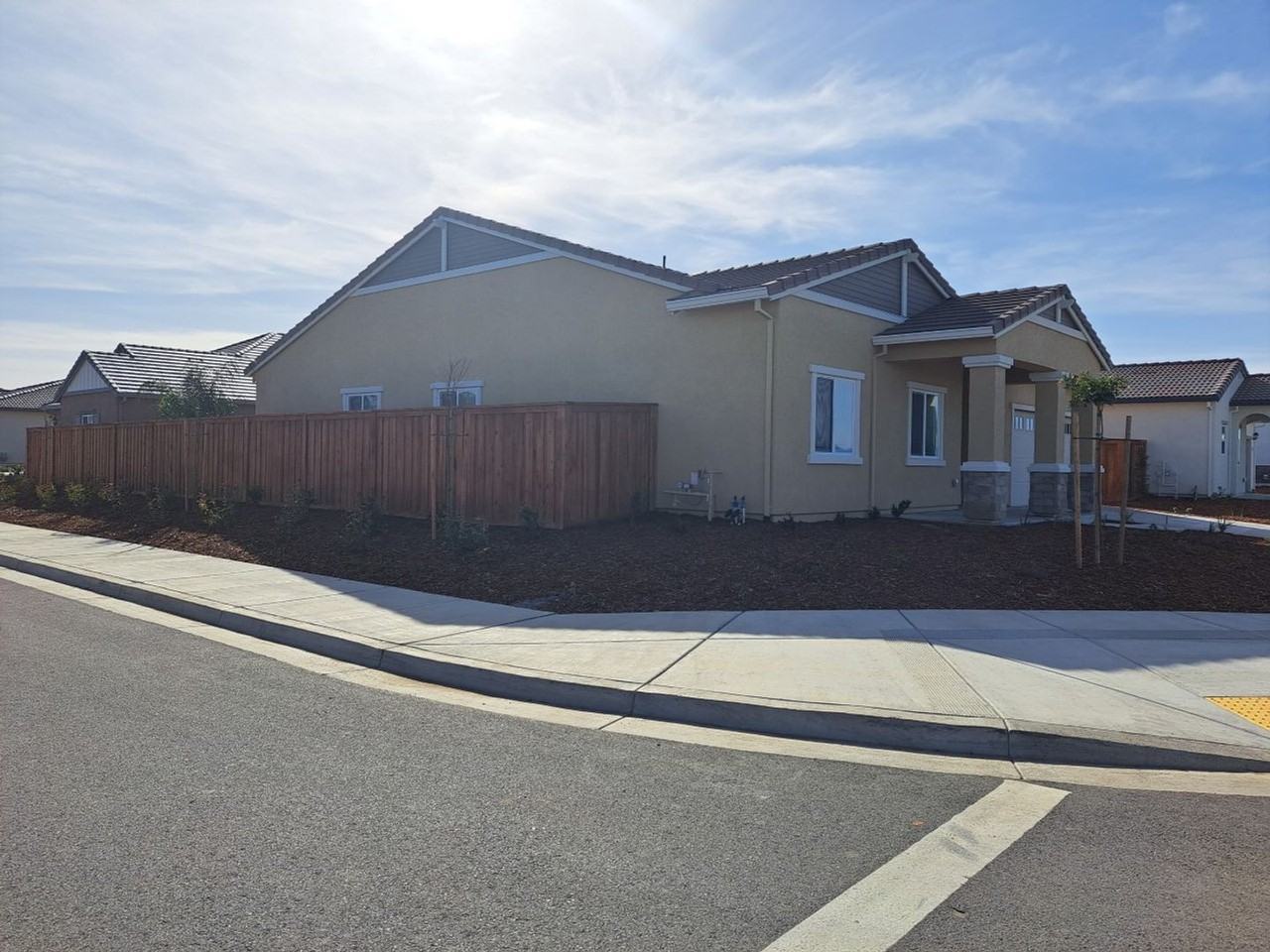 1705 Butterfly Ln - Photo 4 of 42