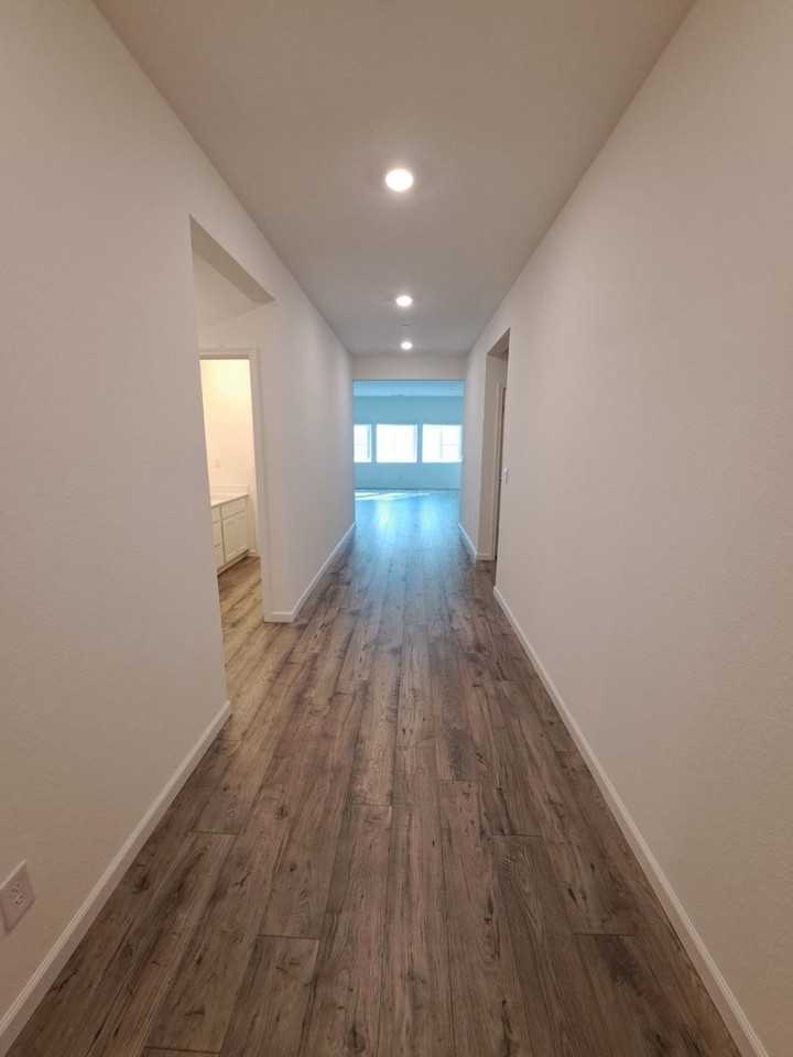 1705 Butterfly Ln - Photo 7 of 42