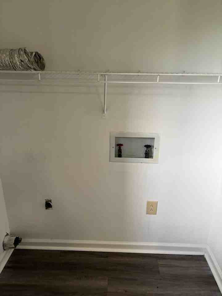 1620 1620 Baltimore Dr - 1620 Baltimore Dr #C - Photo 6 of 13