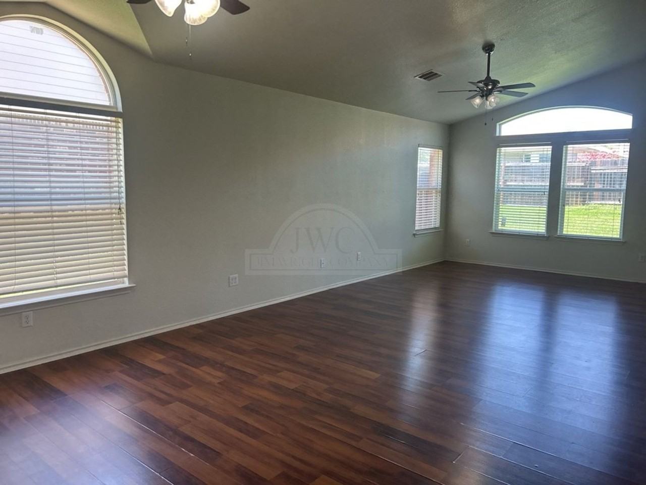 6109 Malachi Ln - Photo 3 of 19