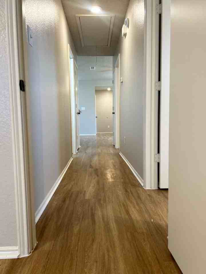 427 Arnold Ave - Photo 7 of 13