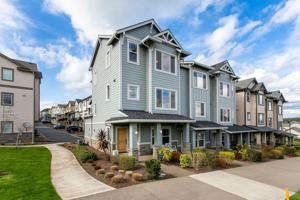 featured image of 28621 Sw Villebois Dr N