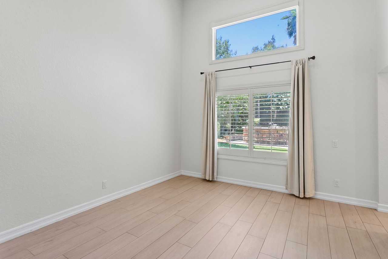 28501 El Sur - Photo 6 of 36