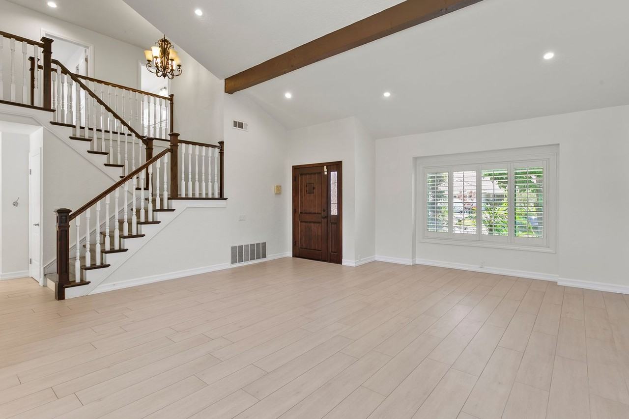 28501 El Sur - Photo 7 of 36