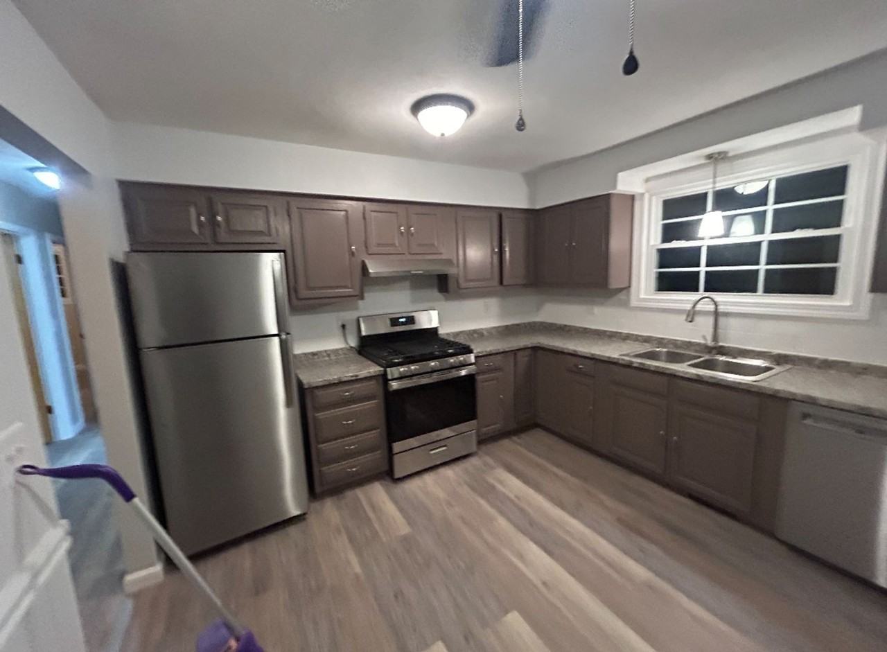 1178 Fyler Rd - Photo 3 of 11
