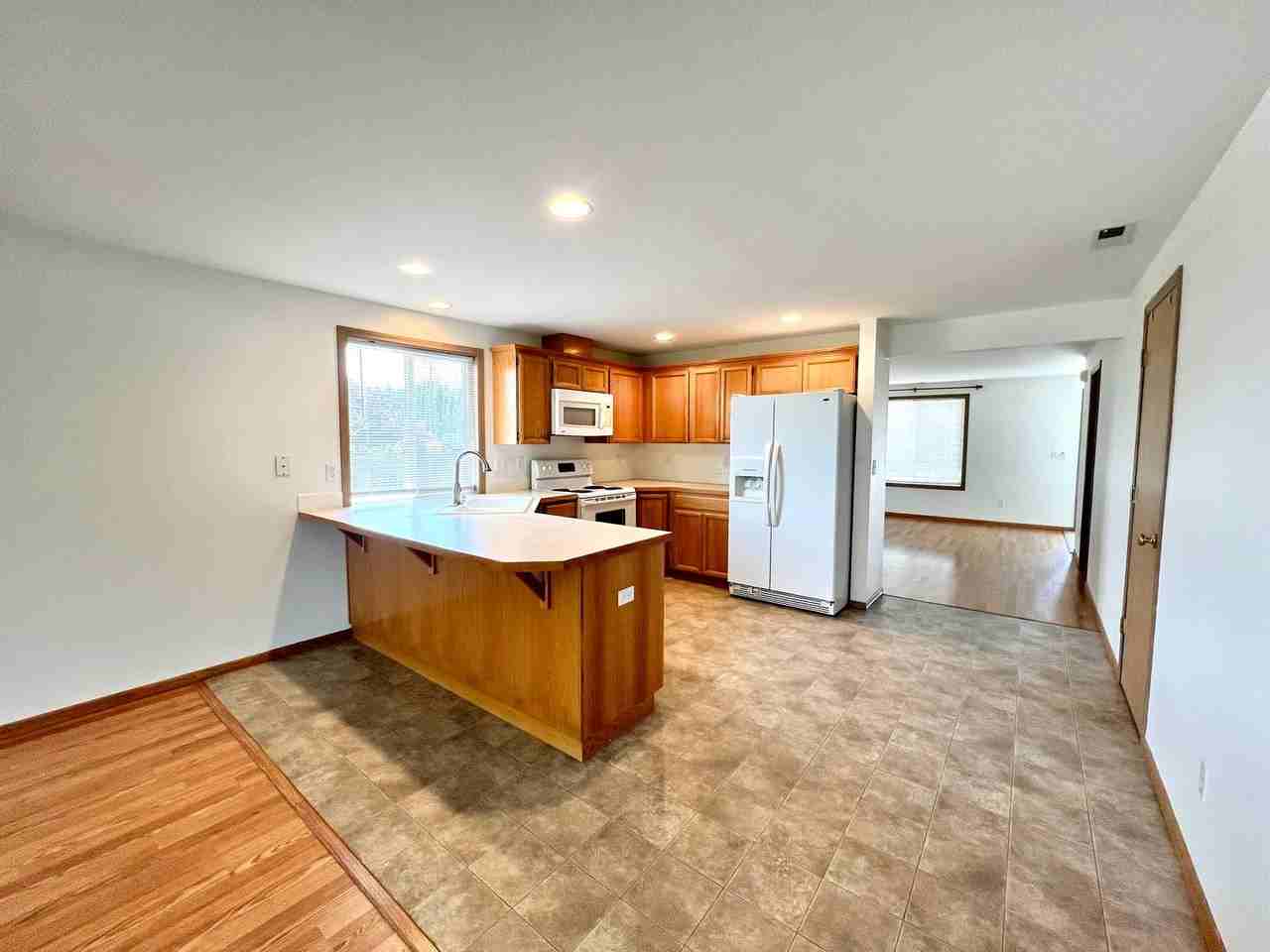 4111 Duroc Ln - Photo 3 of 9