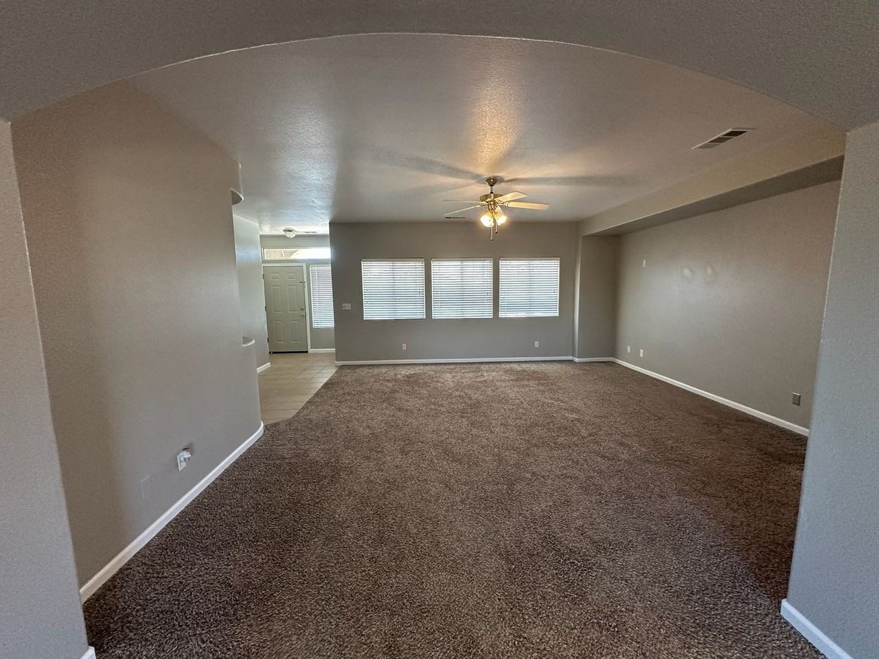 1912 Mount Whitney Ct - Photo 5 of 25