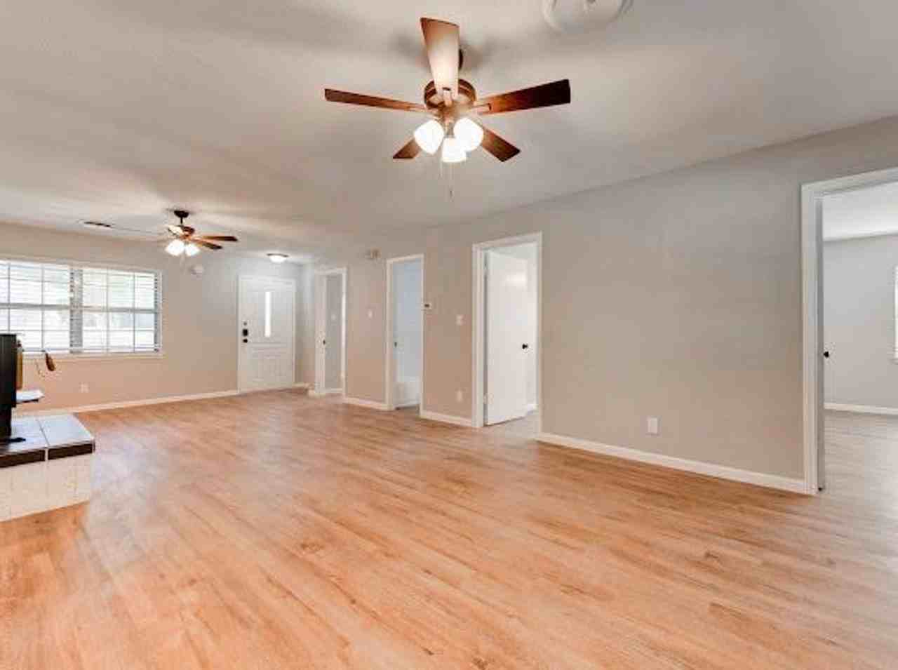 1228 Chippendale Dr - Photo 7 of 50