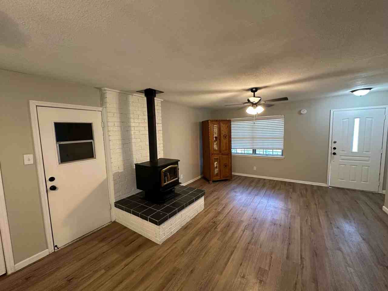 1228 Chippendale Dr - Photo 6 of 50