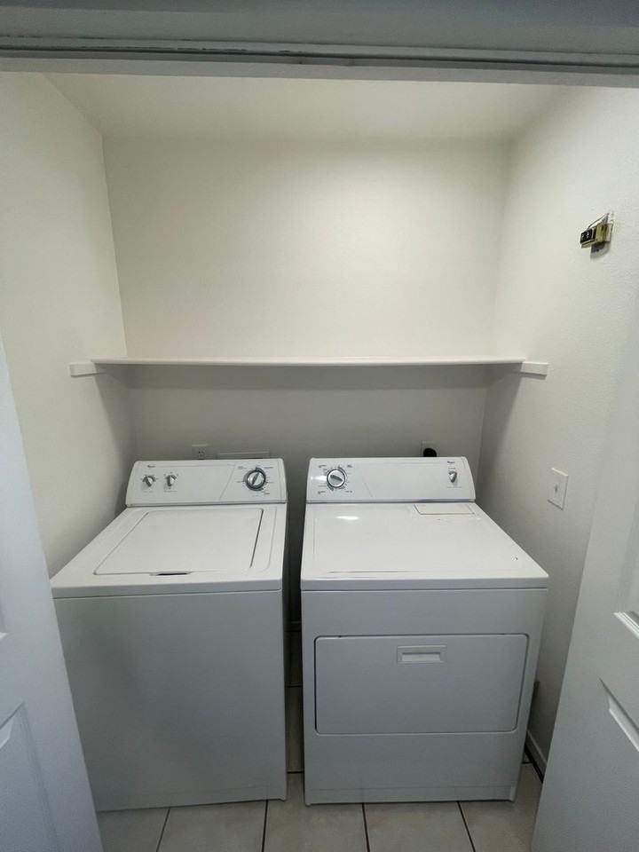 403 Mesa Boulevard #202 - Photo 4 of 8