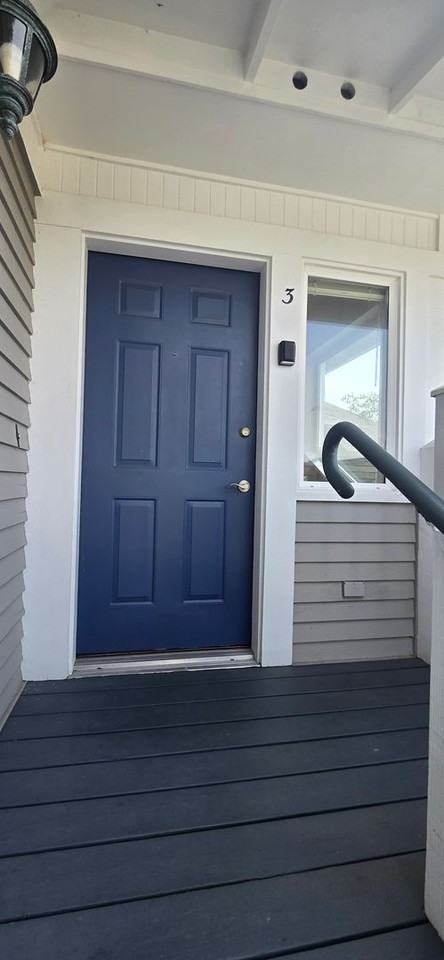 229 E 1st St #3 - Photo 2 of 35