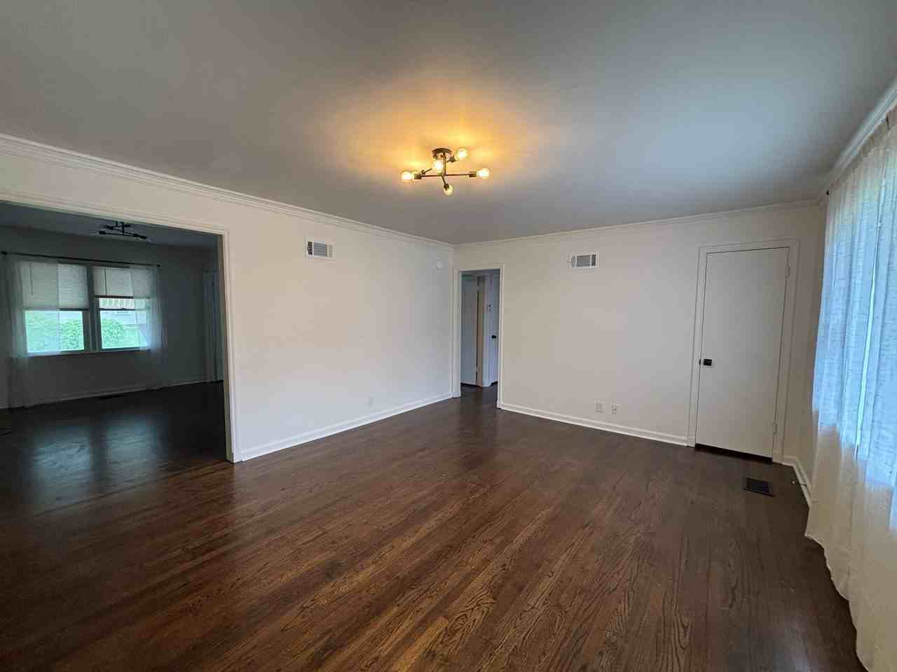 2633 S Toledo Ave - Photo 3 of 13