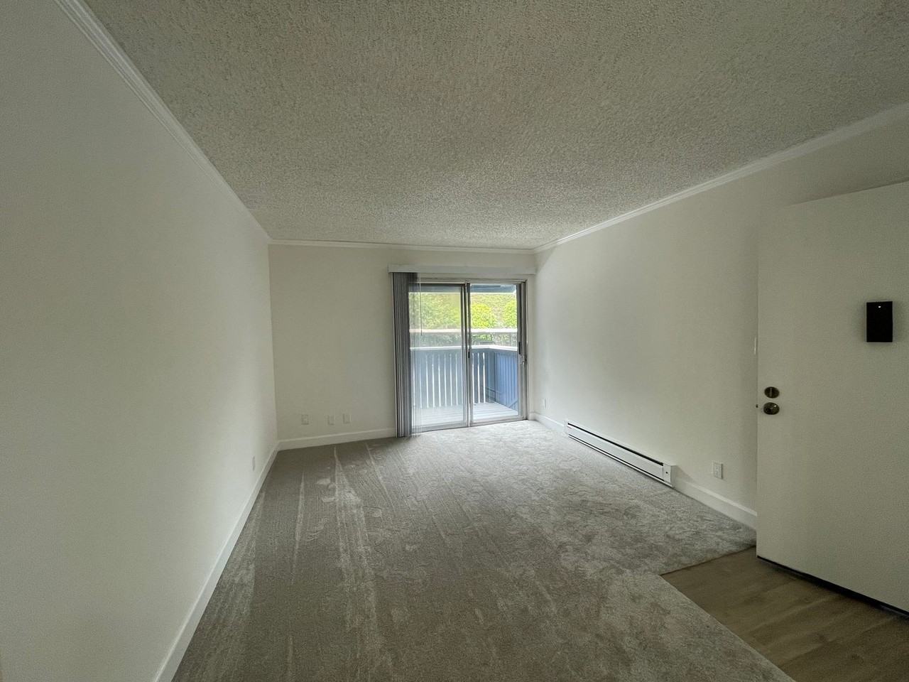 406 Boardwalk Ave #2 - Photo 3 of 18