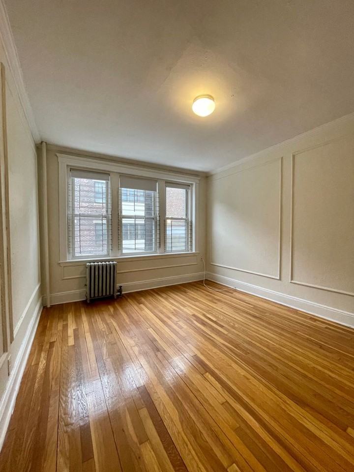 14 Vinal St - Photo 3 of 7