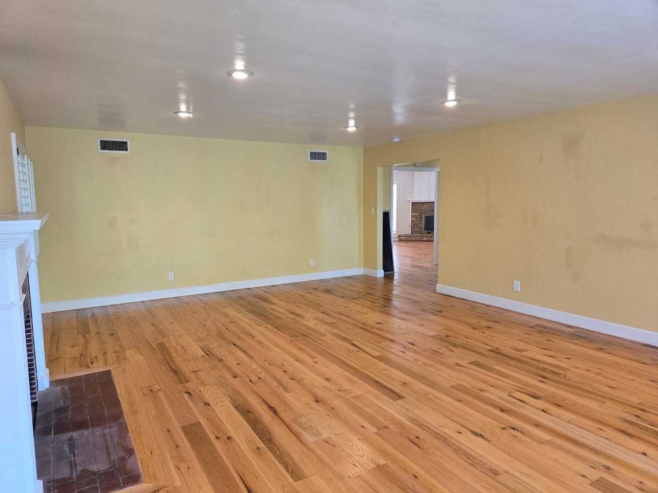 4971 Cresita Dr - Photo 4 of 26