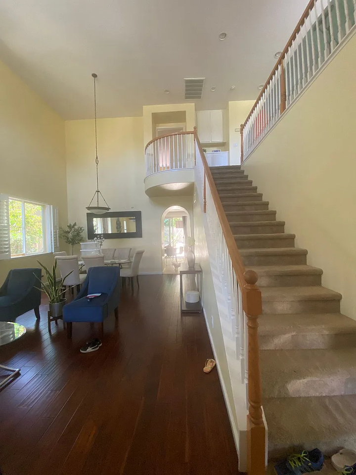 992 Yosemite Dr - Photo 3 of 19